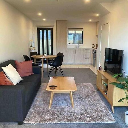 Cheerful 2 Bedroom Townhouse In Addington! Christchurch Esterno foto