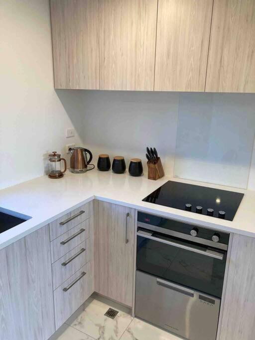 Cheerful 2 Bedroom Townhouse In Addington! Christchurch Esterno foto