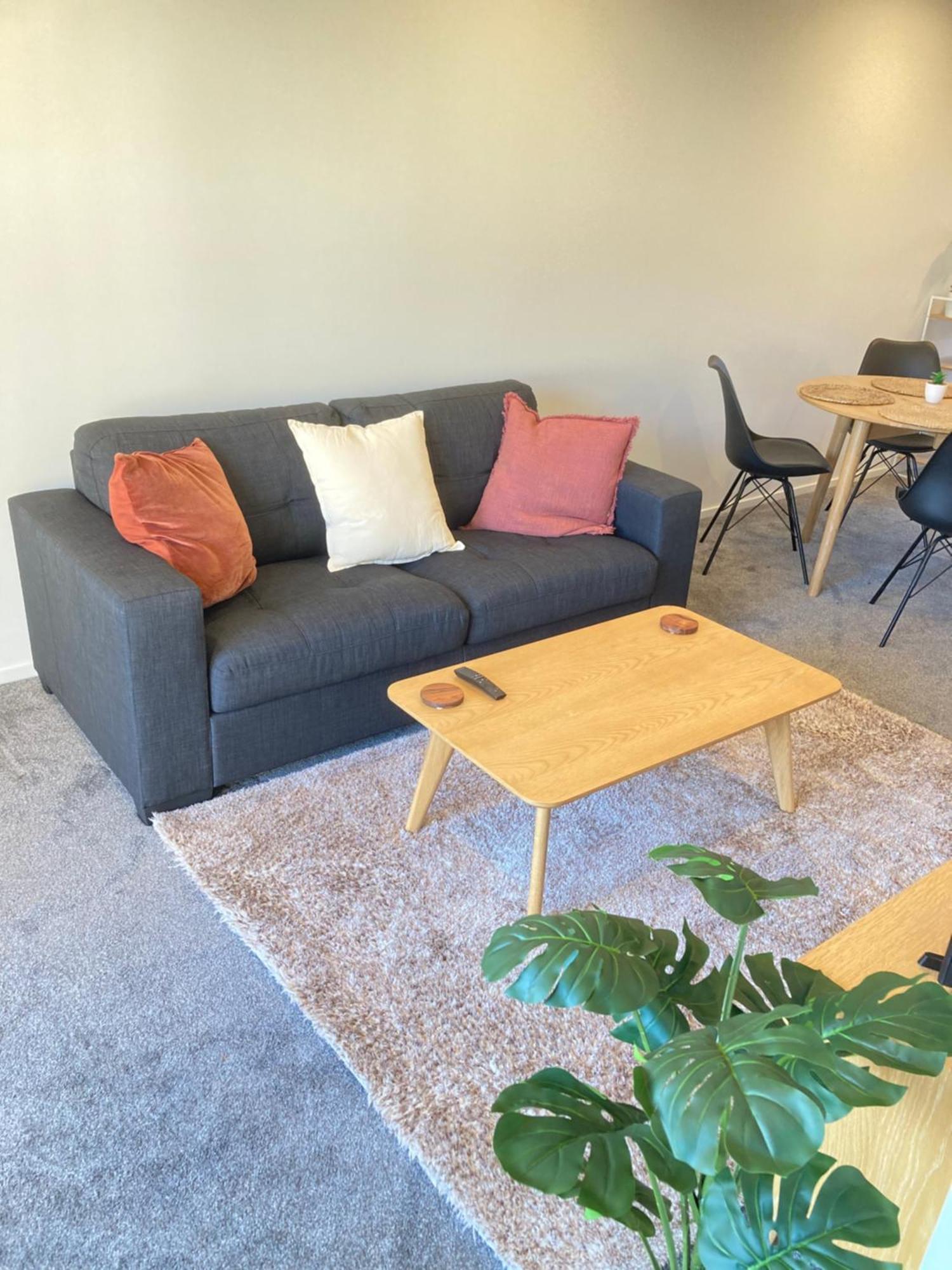 Cheerful 2 Bedroom Townhouse In Addington! Christchurch Esterno foto